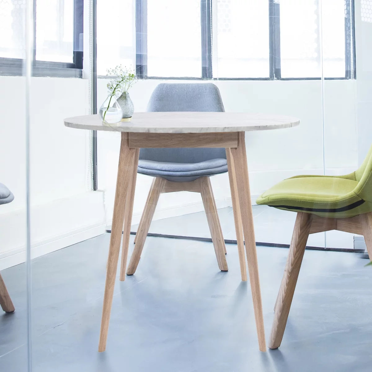White and Beige Round Marble Dining Table V4680