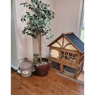 Rabbit Hutch J10865