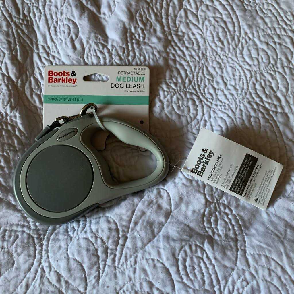 Reflective Retractable Dog Leash T913967