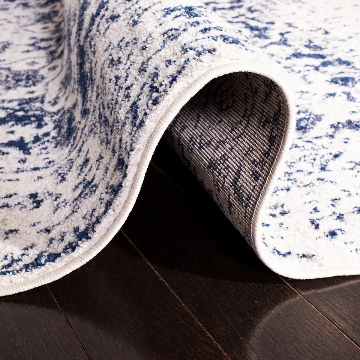 Cream Navy Traditional Runner Rug N301826