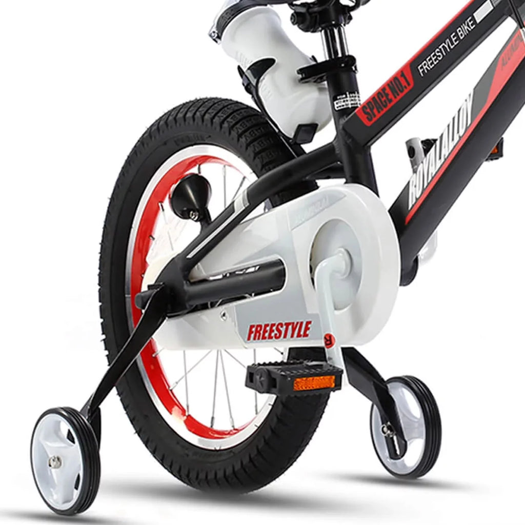 Red Kids Bike with Training Wheels C68624