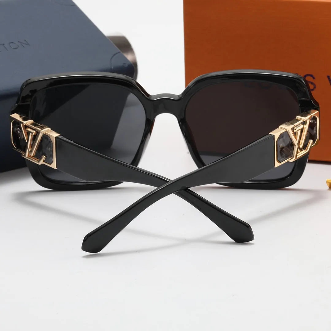 Oval Polarized Sunglasses B45302
